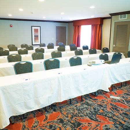 Holiday Inn Express & Suites Rapid City By Ihg Esterno foto