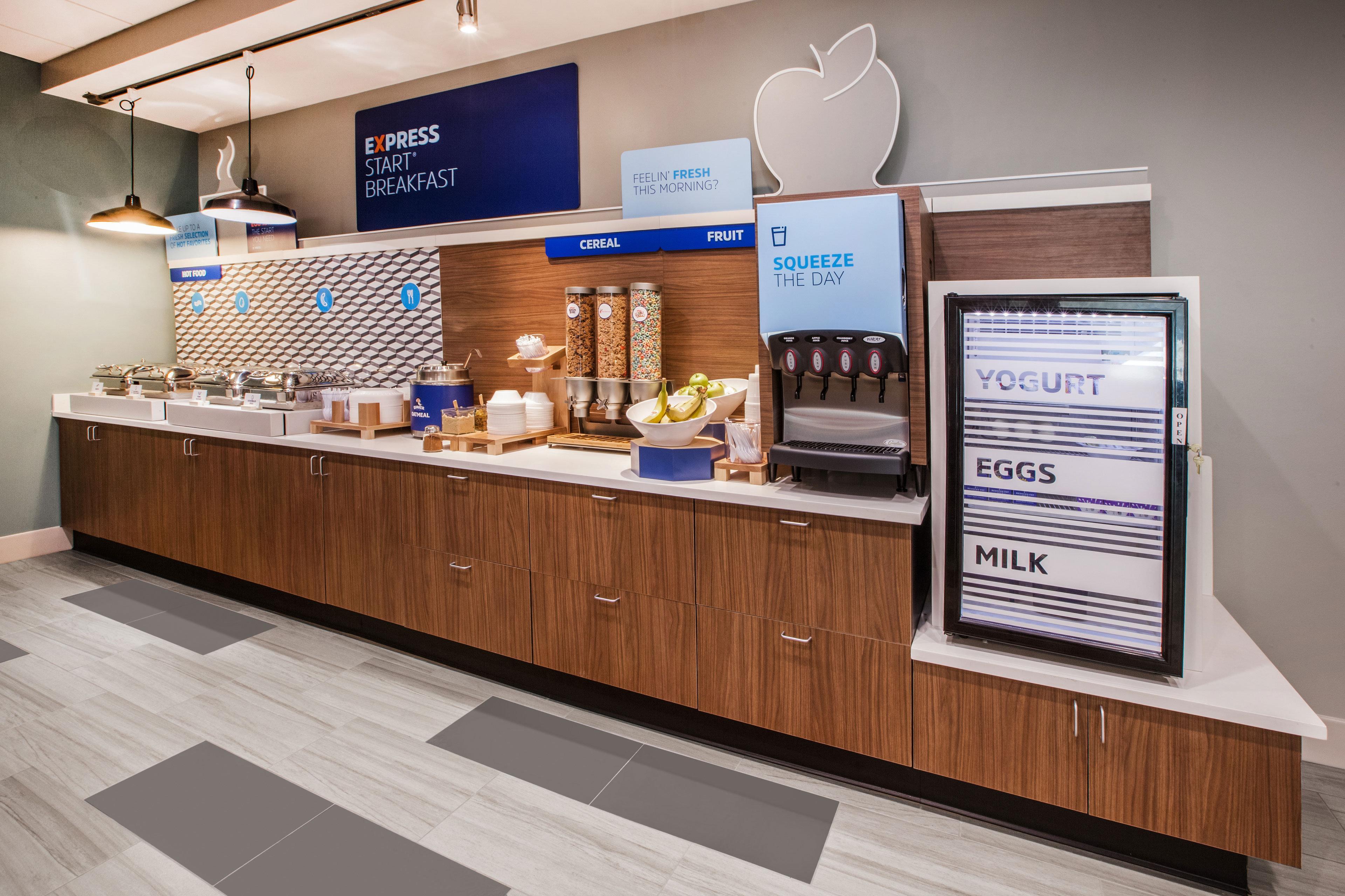 Holiday Inn Express & Suites Rapid City By Ihg Esterno foto