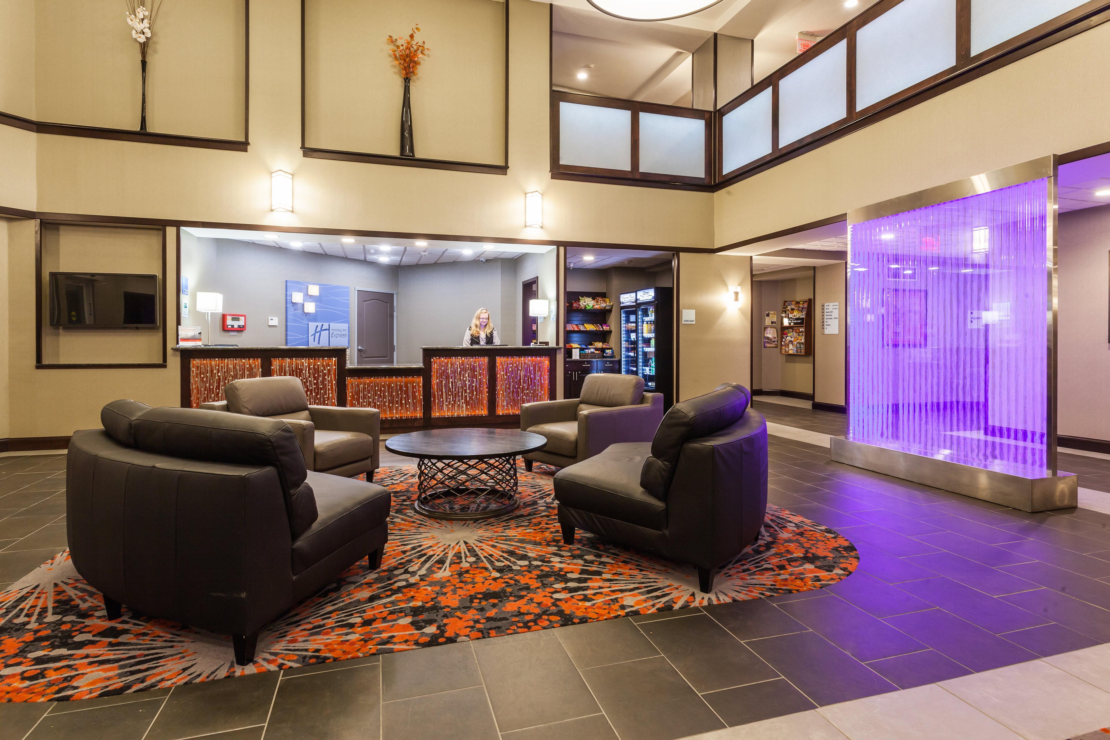 Holiday Inn Express & Suites Rapid City By Ihg Esterno foto